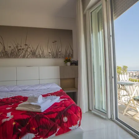 La Terrazza Sul Mare Alojamento de Acomodação e Pequeno-almoço 4*