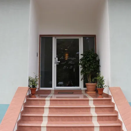 La Terrazza Sul Mare 3*